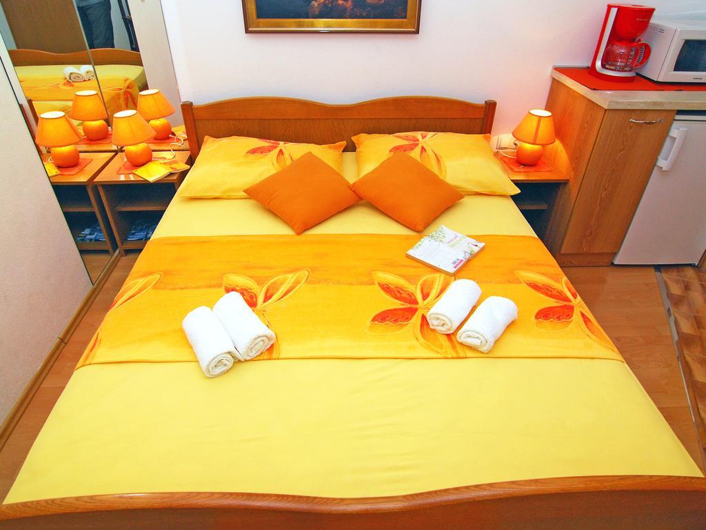 Studios Magnolia Trogir Cameră foto